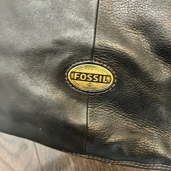 Fossil Explorer Leather Hobo Bag - Picture 3 of 7